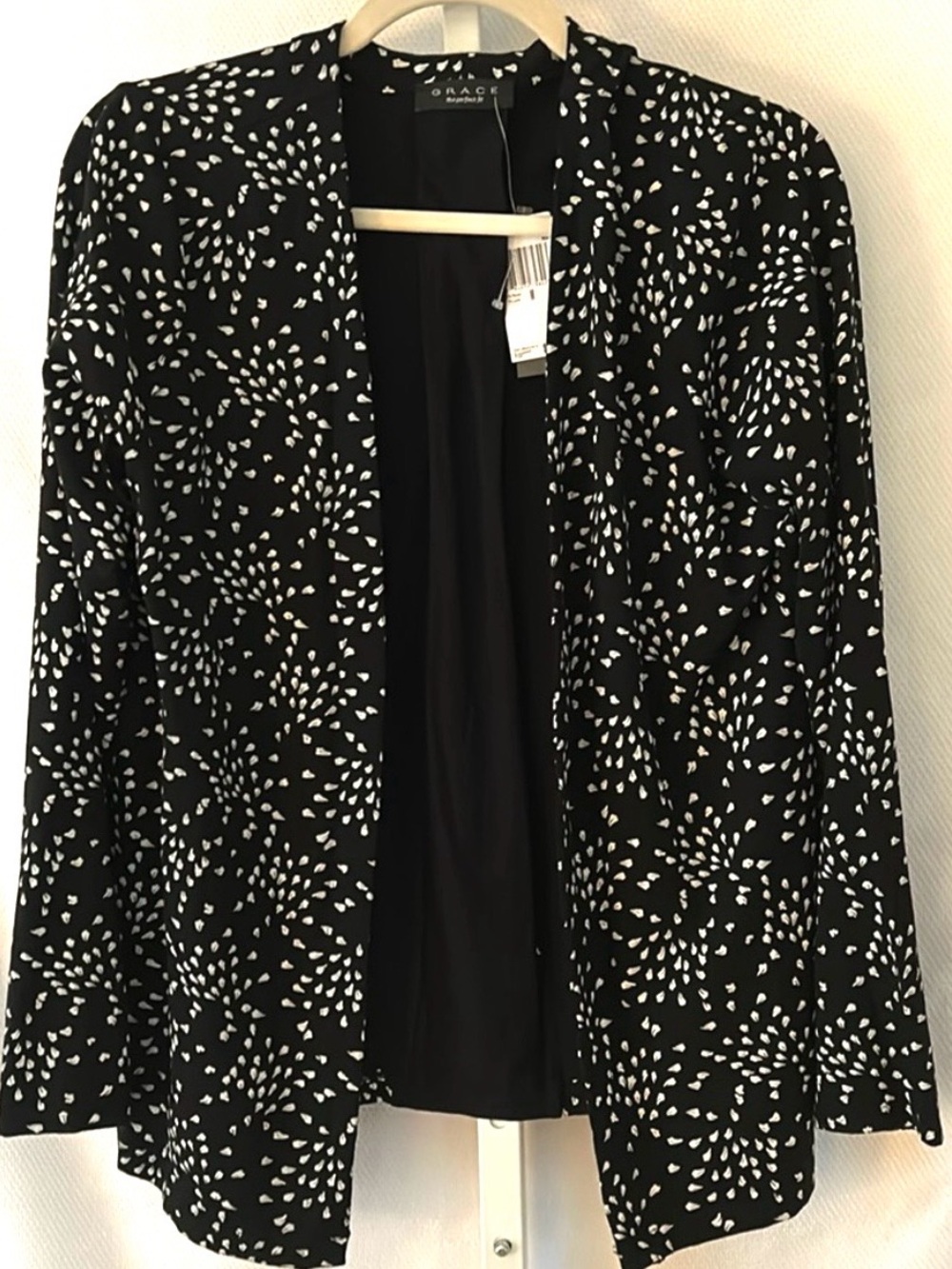Grace Women's Size Medium Black White Open Front Long Sleeve Sparkles Cover Top